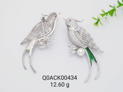 Brooch -QOACK00434