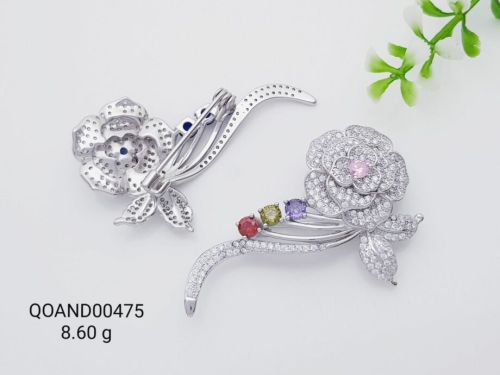 Brooch – QOAND00475