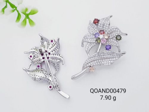 Brooch – QOAND00479