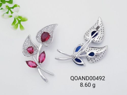 Brooch – QOAND00492
